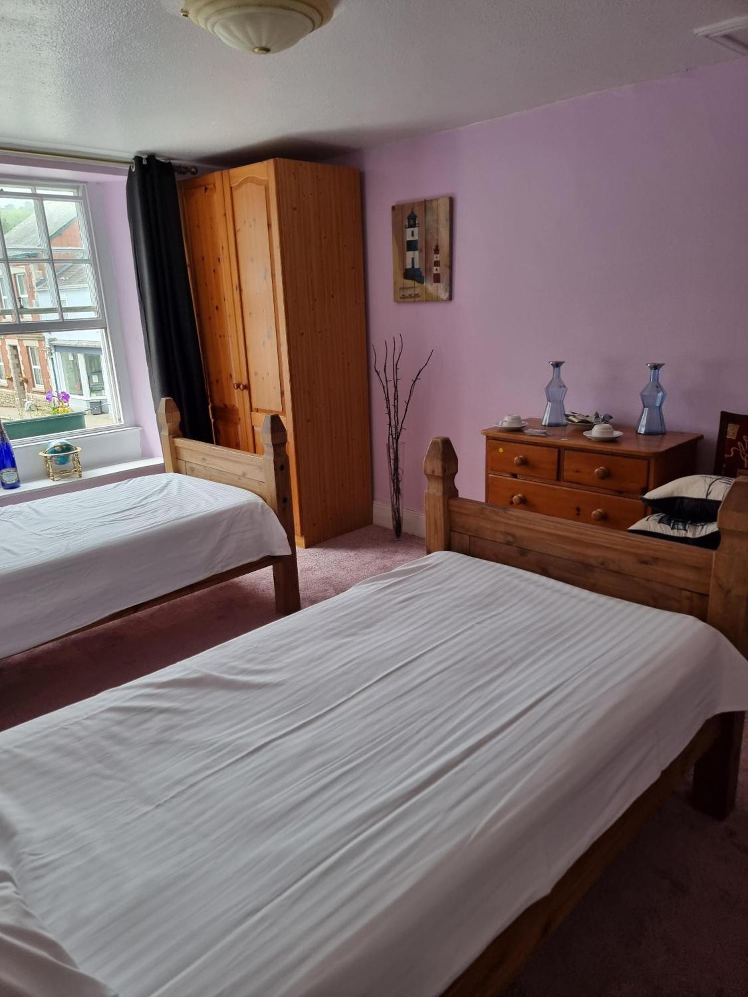 Hotel King'S Arms Lostwithiel Habitación foto