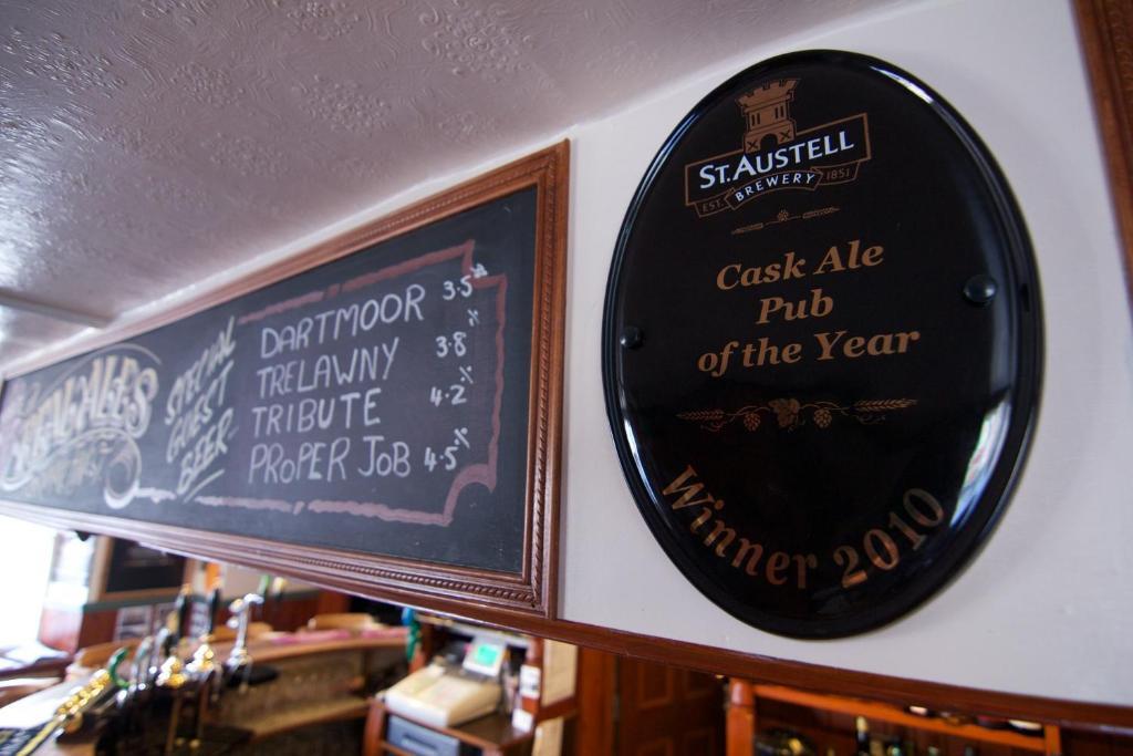Hotel King'S Arms Lostwithiel Exterior foto
